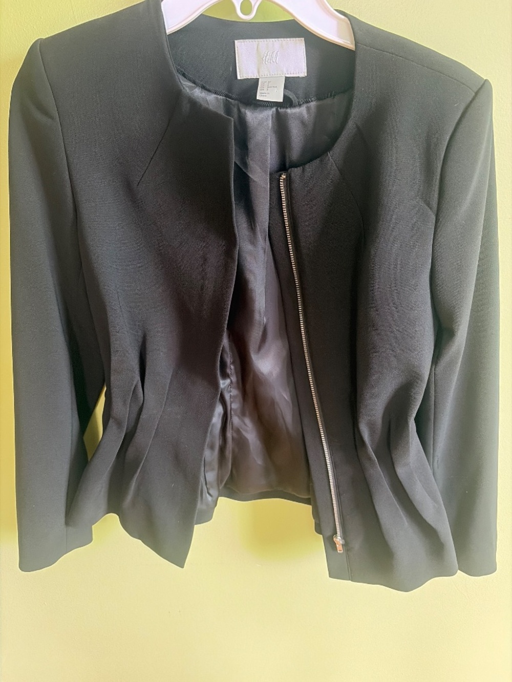 H&M Black Peplum Blazer - Picture 5 of 6